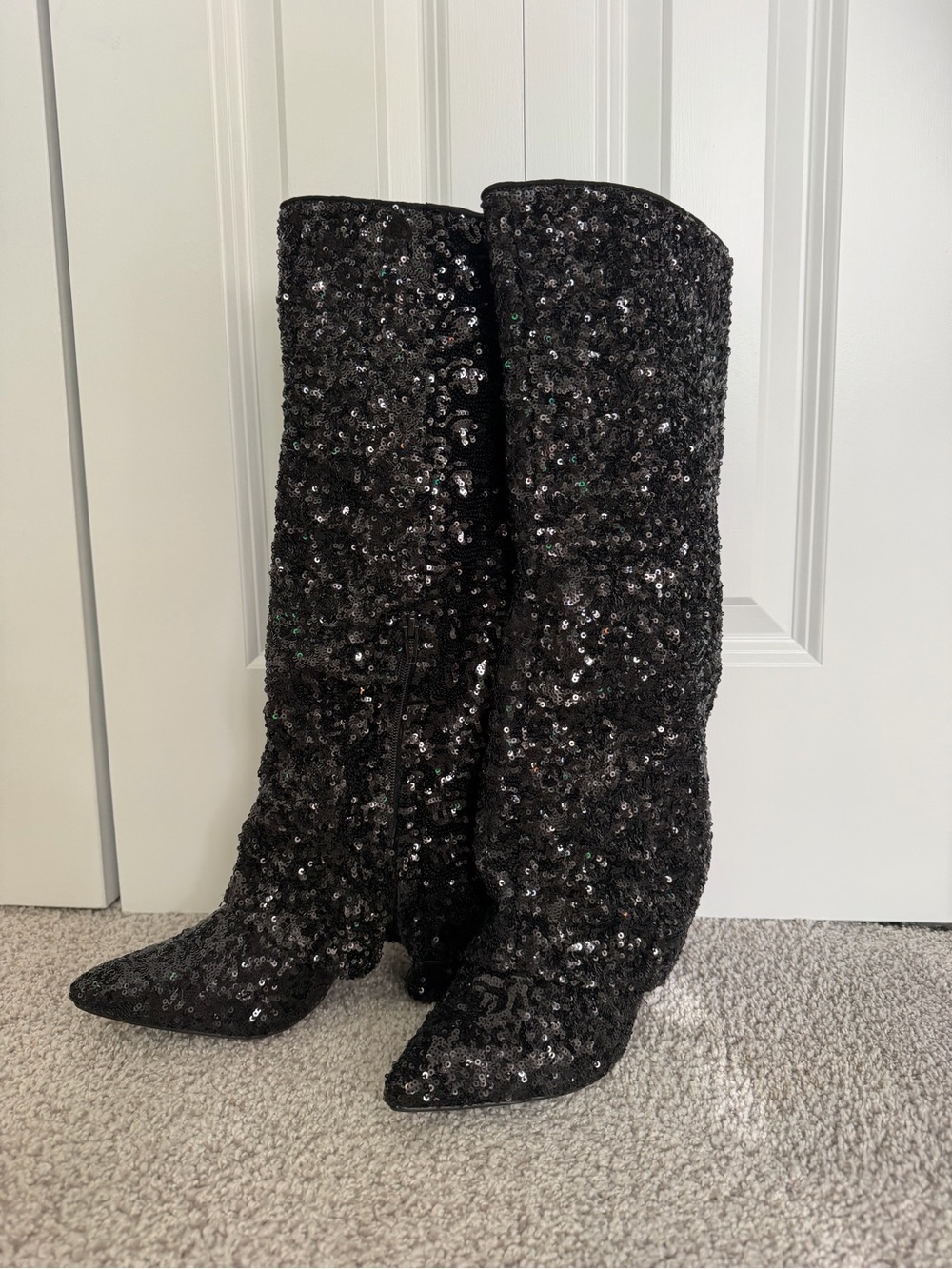 Women's Black Sequin Knee-High Boots - Stylish Evening Footwear
